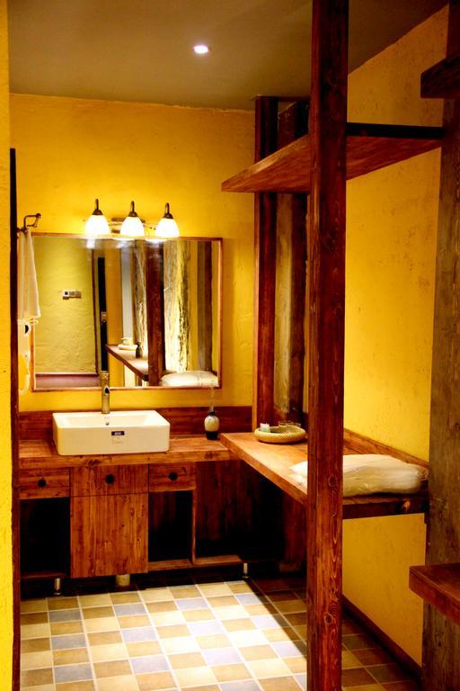 Jiumi Snow Mountain Original Art Hotel شانغريلا المظهر الخارجي الصورة